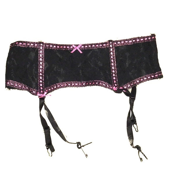 Hot Topic | Intimates & Sleepwear | Sexy Pink And Black Lace Garter Belt |  Poshmark